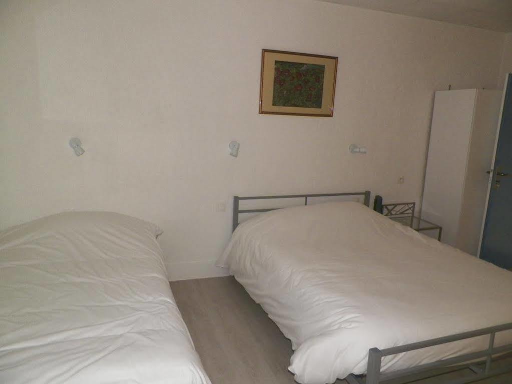 Hotel Du Commerce Auxerre Buitenkant foto