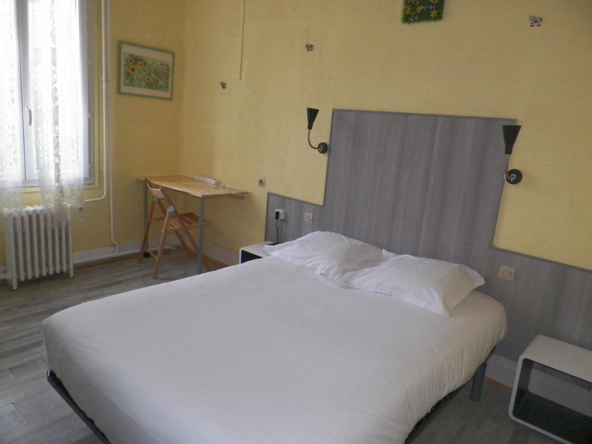 Hotel Du Commerce Auxerre Buitenkant foto